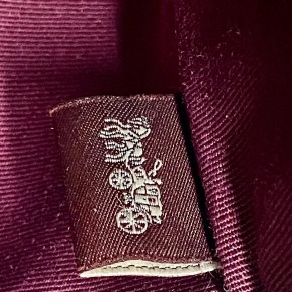 Coach Women's Small Corner Zip Wristlet Pouch Wallet Purse Purple Plum GUC - Picture 14 of 15